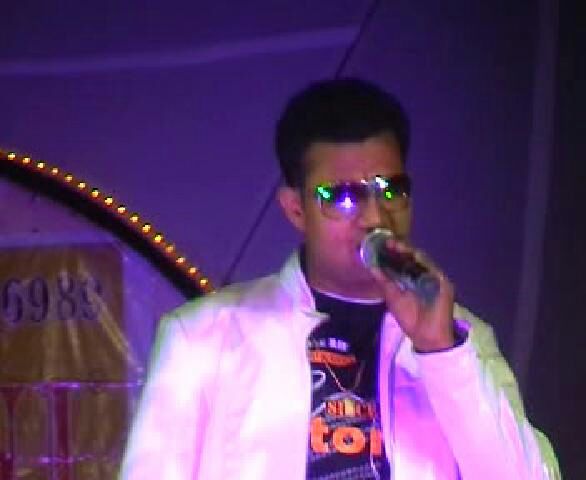 best male bollywood singer udaipur